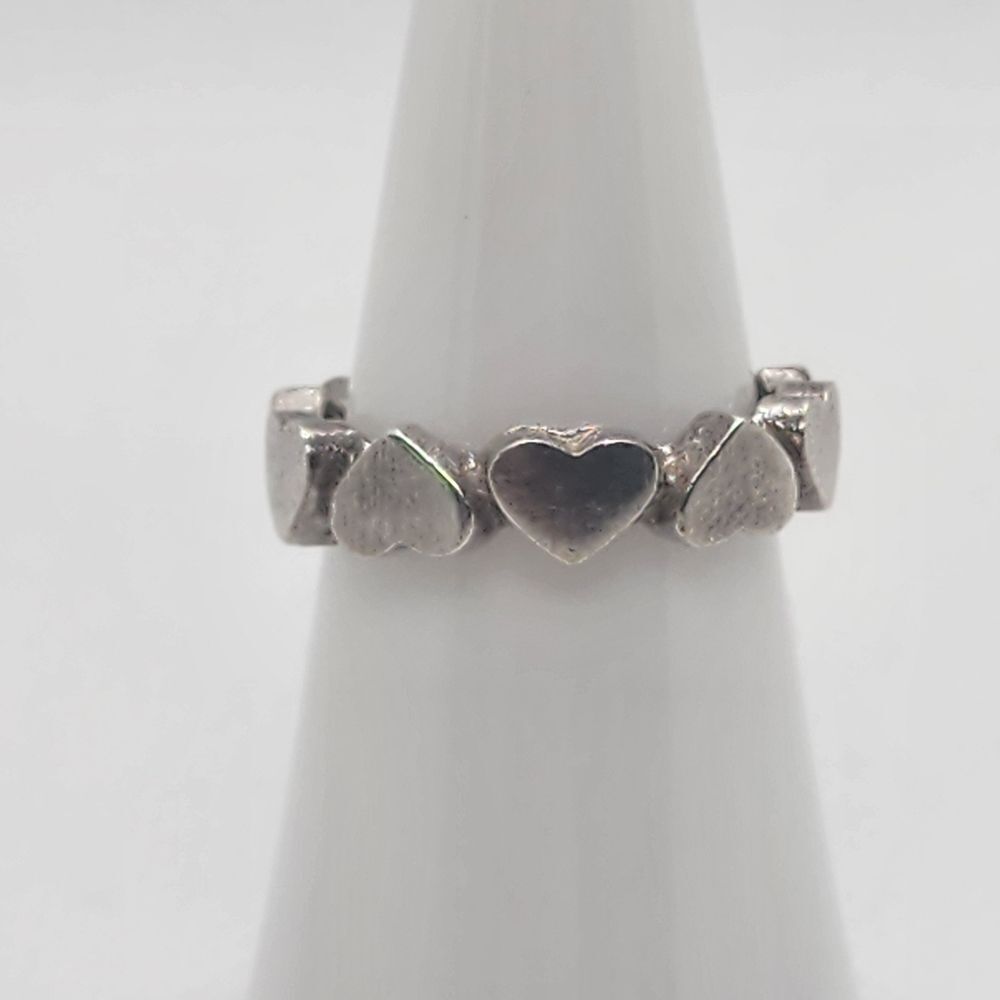 Sterling Silver Hearts Ring (6)
